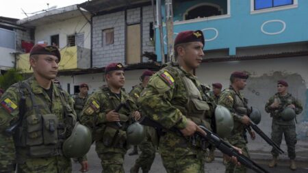 Más de 500 detenidos en primeros siete días de estado de excepción en Ecuador
