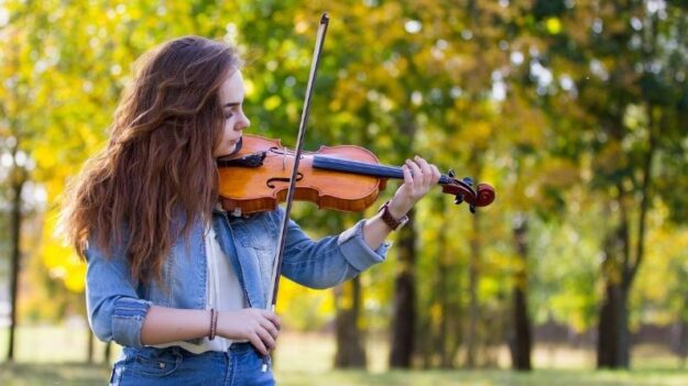Demuestran que la música calma el alma: Investigación sugiere que podría evitar 800,000 muertes