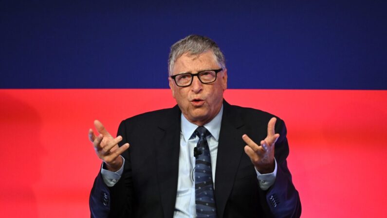 Bill Gates habla durante la Cumbre de Inversión Global en el Museo de la Ciencia de Londres, el 19 de octubre de 2021. (Leon Neal/WPA Pool/Getty Images)
