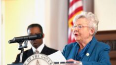 La gobernadora Kay Ivey gana las primarias republicanas a la gobernación de Alabama