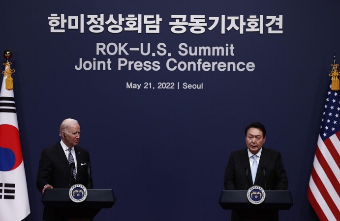 Primera cumbre entre Biden y Yoon aborda Corea del Norte, las cadenas de suministro y la seguridad