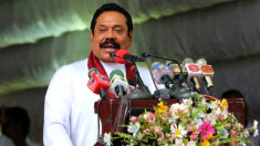 Dimite el primer ministro de Sri Lanka tras choques y semanas de protestas