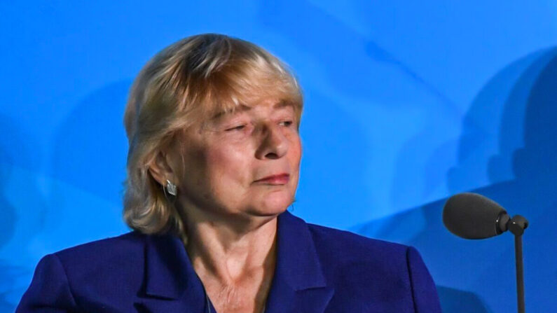 La gobernadora de Maine, Janet Mills, asiste a la Cumbre de Acción Climática 2019 en el Salón de la Asamblea General de la ONU en la ciudad de Nueva York el 23 de septiembre de 2019. (Timothy A. Clary/AFP vía Getty Images)