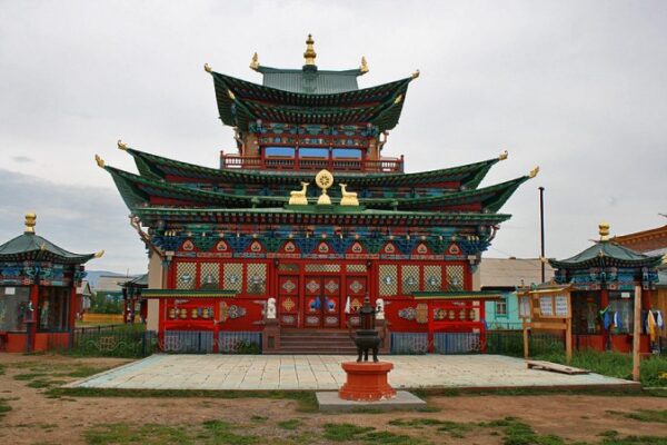 Monasterio budista de Ivolgin en la capital regional de Ulan-Ude. (Vasiliy Tatarinov/ Wikimedia Commons)
