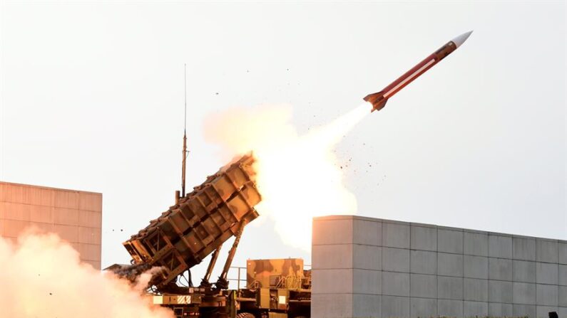 Corea del Norte lanzó este sábado un misil balístico desde un submarino (SLBM), según estimó el Estado Mayor Conjunto (JCS) surcoreano. EFE/Yonhap/Archivo