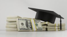 Cancelar la deuda de préstamos estudiantiles provocaría que la universidad fuera más costosa