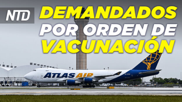 Demandarán a grandes aerolíneas por políticas de vacunación | NTD