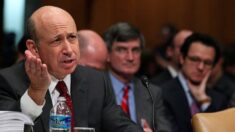 Ex CEO de Goldman Sachs avisa a los estadounidenses que se preparen para una recesión económica