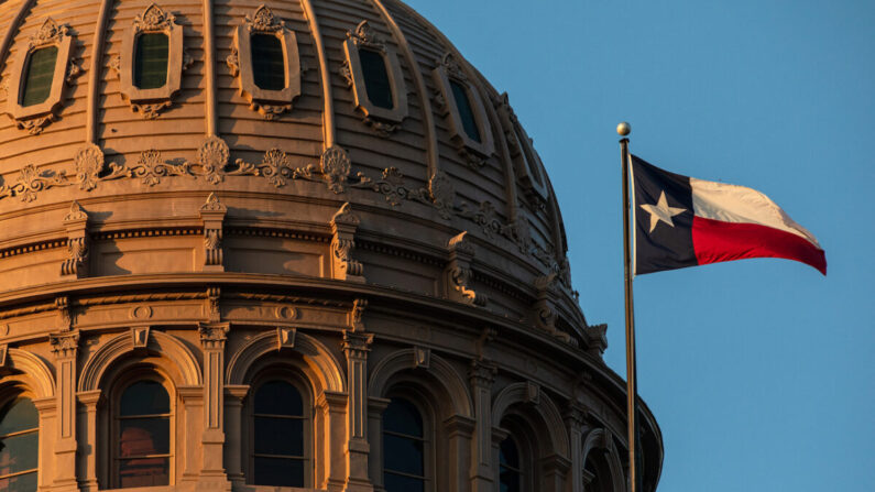 El Capitolio del Estado de Texas se ve en el primer día de la tercera sesión especial de la 87ª Legislatura en Austin, Texas, el 20 de septiembre de 2021. (Tamir Kalifa/Getty Images)
