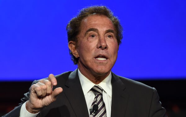 El presidente y director ejecutivo de Wynn Resorts, Steve Wynn, habla en la Global Gaming Expo 2014 en The Venetian Las Vegas en Las Vegas, Nevada, el 30 de septiembre de 2014. (Ethan Miller/Getty Images)
