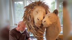 Artistas esculpen retratos de leones asombrosamente realistas con un material que no imaginará