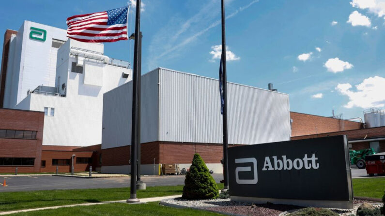 La planta de fabricación de Abbott en Sturgis, Michigan (EE.UU.), el 13 de mayo de 2022. (Jeff Kowalsky/AFP vía Getty Images)