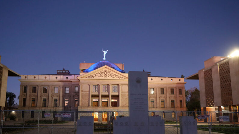Vista del edificio del Capitolio del Estado de Arizona el 17 de enero de 2021 en Phoenix, Arizona.(Sandy Huffaker/Getty Images)