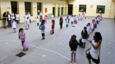 Buenos Aires prohíbe a los maestros usar «chiques» o «tod@s» en las escuelas
