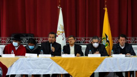 Gobierno de Ecuador e indígenas llegan a un acuerdo para terminar protestas