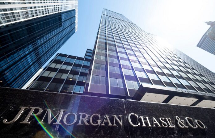 La sede de JPMorgan Chase aparece en la ciudad de Nueva York el 17 de abril de 2019. (Johannes Eisele/AFP vía Getty Images)
