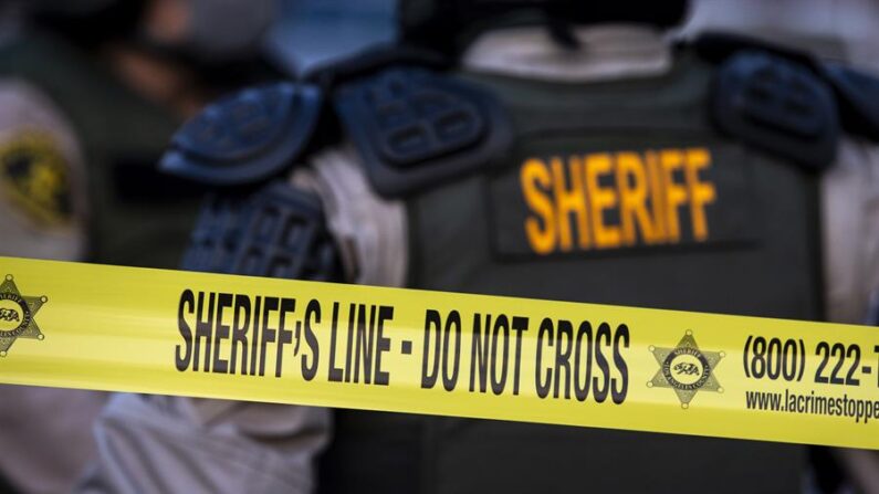 Las autoridades estadounidenses descubrieron el cuerpo "momificado" de un bebé durante unas obras realizadas en una propiedad en la región noroccidental de Florida, informaron este miércoles medios locales. EFE/EPA/Etienne Laurent