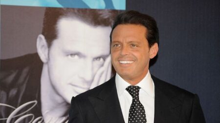 ¿Gemela de Luis Miguel? Aparece mujer argentina idéntica al ídolo mexicano