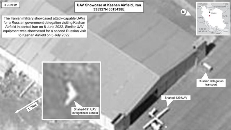 Imagen facilitada por Casa Blanca este sábado de fotos obtenidas vía satélite en las que, según EE.UU., se ve cómo los iraníes estaban haciendo una demostración a una delegación rusa del funcionamiento de dos tipos de drones, el Shahed 191 y el Shahed 129, ambos supuestamente capaces de entrar en combate. EFE/ Casa Blanca 
