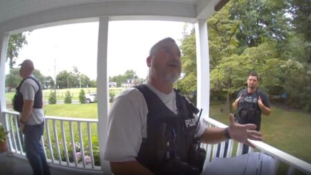 Videos de las visitas de la ATF preocupan a los defensores de los derechos de porte de armas