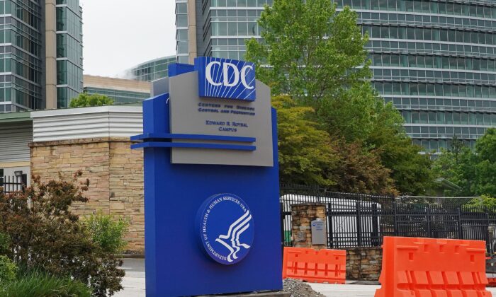 EXCLUSIVA: CDC admiten que dieron información falsa sobre la vigilancia de la vacuna contra COVID-19