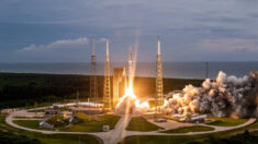 SpaceX suma otros 53 satélites a su red de internet desde el espacio