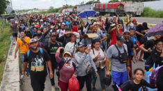 Guardia Nacional de México cierra el paso a la caravana migrante