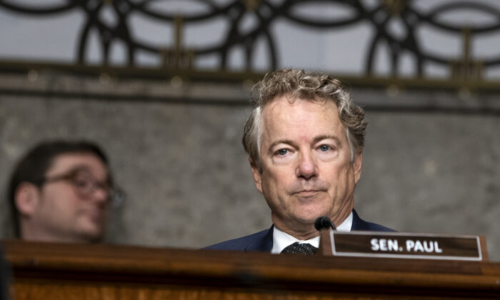 El senador Rand Paul (R-Ky.) en una audiencia en el Capitolio en Washington, el 11 de enero de 2022. (Greg Nash-Pool/Getty Images)