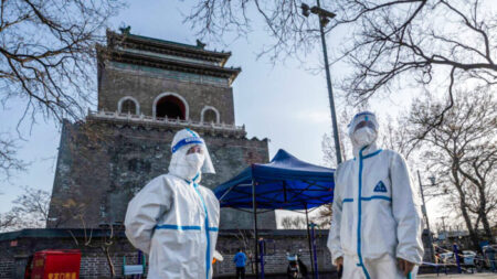 El COVID-19 resurge en China y exigen certificado de pruebas y pasaporte de vacunación