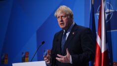 Boris Johnson critica a China por incumplir sus obligaciones sobre Hong Kong