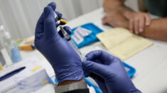Es falso que CDC clasificara a viruela del mono como “de transmisión aérea”, dicen funcionarios