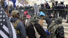 «Exinformante» federal advirtió de presencia de infiltrados de Antifa y BLM en el Capitolio el 6 de enero