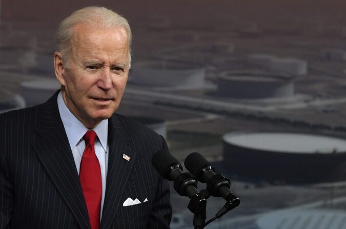 El presidente Joe Biden habla sobre la economía durante un evento en Washington, el 23 de noviembre de 2021. (Alex Wong/Getty Images)
