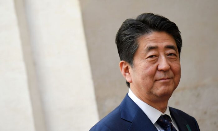 El primer ministro de Japón, Shinzo Abe, en Roma, Italia, el 24 de abril de 2019. (Tiziana Fabi/AFP vía Getty Images)
