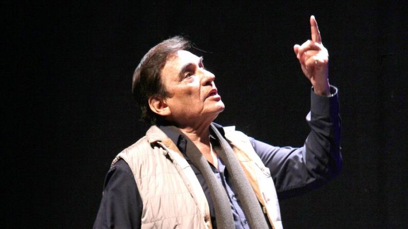 Fotografía de archivo fechada el del 16 de marzo de 2018 que muestra al actor mexicano Manuel Ojeda, en una obra de teatro en Ciudad de México (México). EFE/ Photoamc