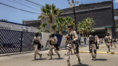 México: Más de 300 militares llegan a Baja California para hacer frente a la gran ola de violencia