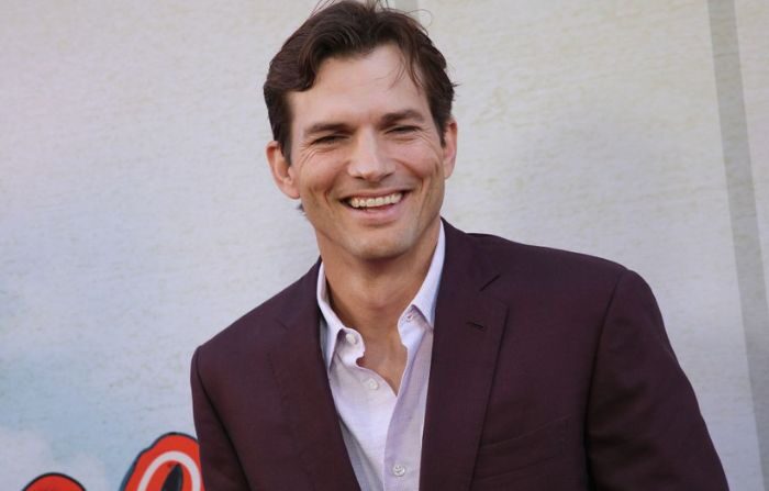 El actor Ashton Kutcher asiste al estreno en Los Ángeles de "Vengeance" en el Ace Hotel el 25 de julio de 2022 en Los Ángeles, California. (Robin L Marshall/Getty Images)