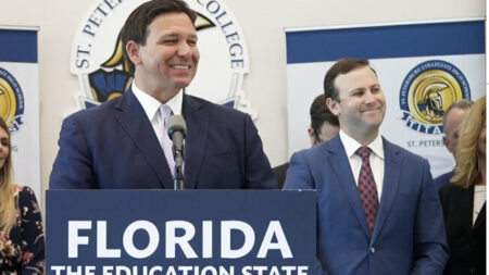 DeSantis invita a los veteranos y al personal de servicios de emergencias retirado a dar clases