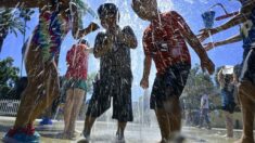 El calor fuerza cierre de cientos de escuelas de costa a costa en EE.UU.