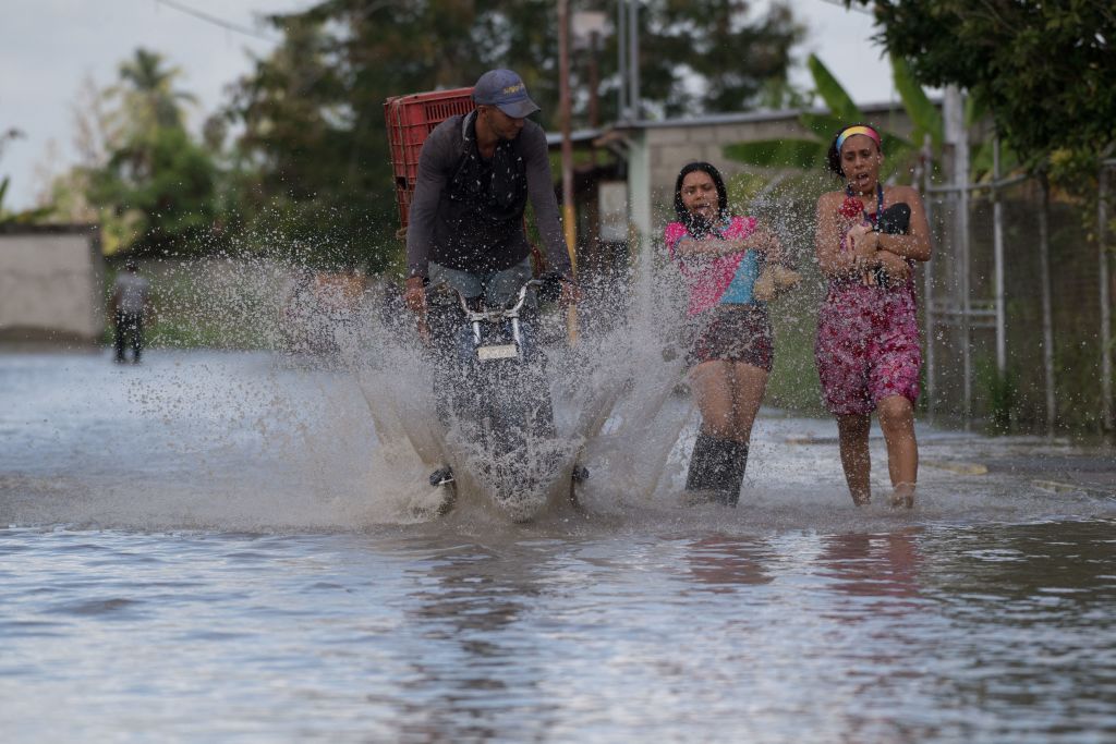 Lluvias causan inundaciones en varias comunidades de Venezuela