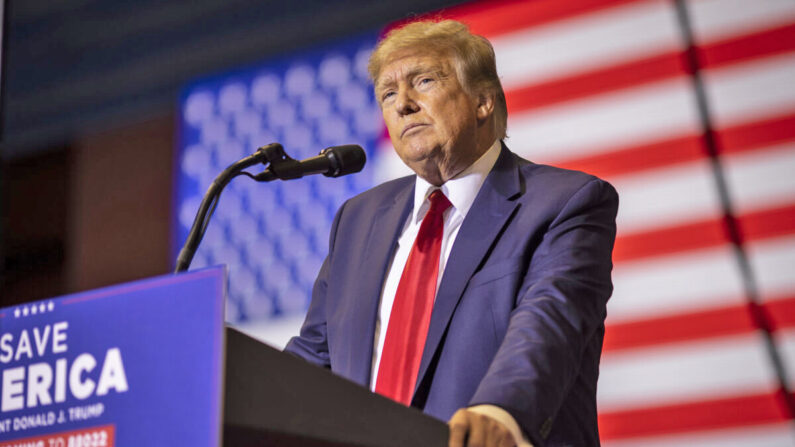 El expresidente Donald Trump habla en un mitin Casper, Wyoming, el 28 de mayo de 2022. (Chet Strange/Getty Images)
