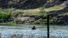 Mueren ahogados 8 migrantes al intentar cruzar el río entre EE.UU. y México