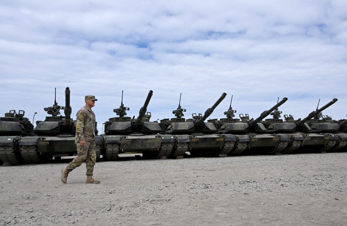La culpa de la crisis de reclutamiento la tienen las políticas militares "woke", según militares