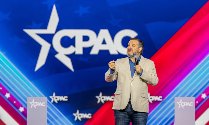 Senador Ted Cruz (R-Texas) habla en la Conferencia de Acción Política Conservadora CPAC celebrada en el Hilton Anatole en Dallas, Texas, el 21 de agosto de 2019. 5 de enero de 2022. (Brandon Bell/Getty Images)