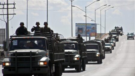 Ejército mexicano incauta camión con 1.5 toneladas de metanfetamina y 328 lb. de aparente fentanilo