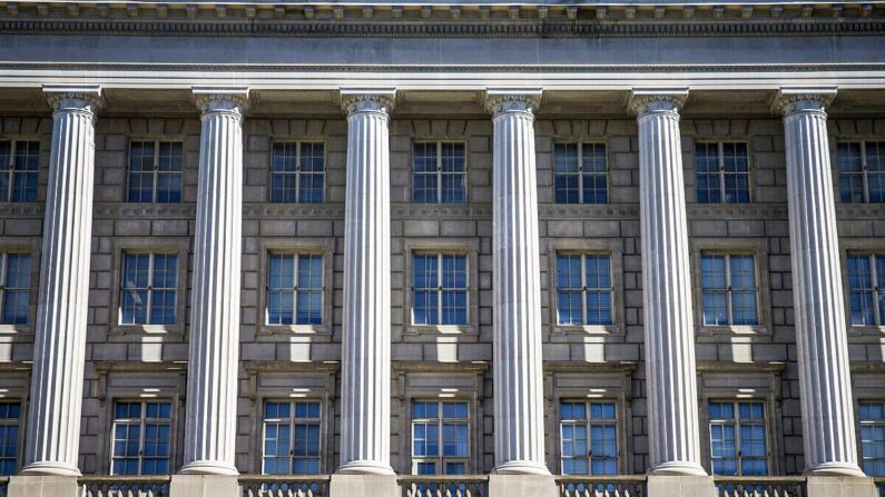 El edificio del Servicio de Impuestos Internos (IRS, por sus siglas en inglés) en Washington, D.C. el 15 de abril de 2019. (Zach Gibson/Getty Images)
