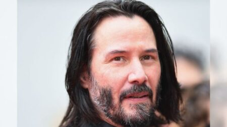 Keanu Reeves realiza noble gesto con fan de 80 años: «Realmente increíble»