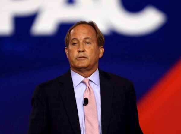 El fiscal general de Texas, Ken Paxton, habla en la Conferencia de Acción Política Conservadora en Dallas, en el Hilton Anatole, el 5 de agosto de 2022. (Bobby Sánchez/The Epoch Times)