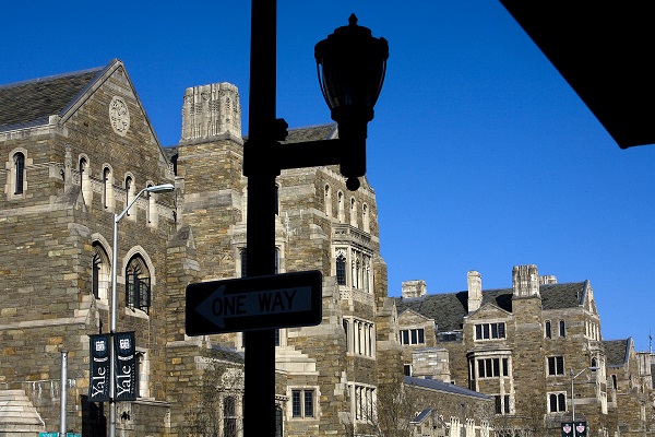 Edificios del campus de la Universidad de Yale en New Haven, Connecticut, el 15 de abril de 2008. (Christopher Capozziello/Getty Images)
