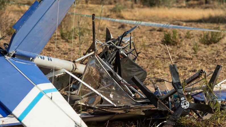 Las dos aeronaves pequeñas se estrellaron en pleno vuelo y causaron una explosión que fue captada por las cámaras de vigilancia del aeropuerto. EFE/ Raúl Caro/Archivo